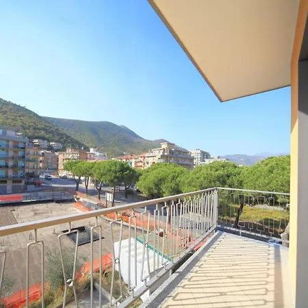 Italianway - Giardini 13 * Borghetto Santo Spirito